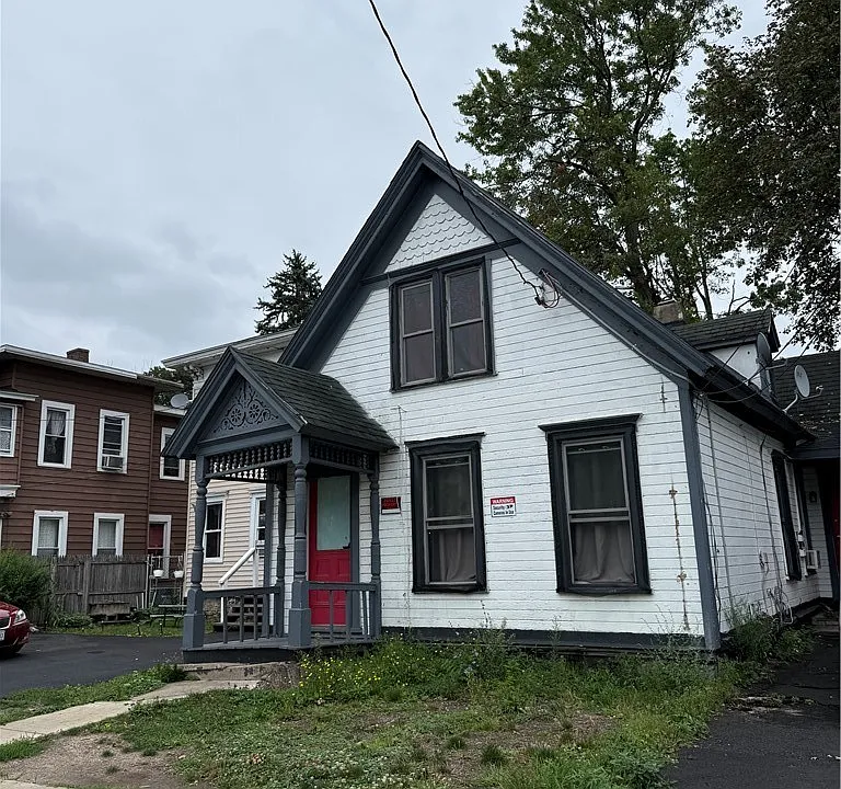 708 E Laurel St #2