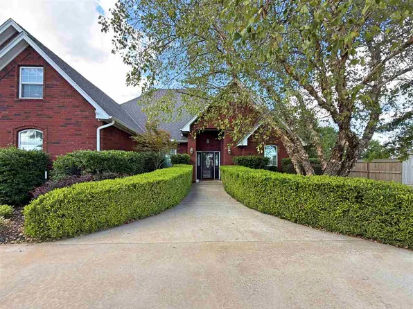 27 NW Sandy Trail Ln, Lawton, OK 73505