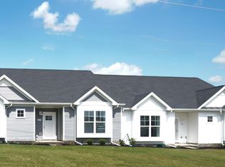 233 Ridgeview Dr #61, Hanover, PA 17331