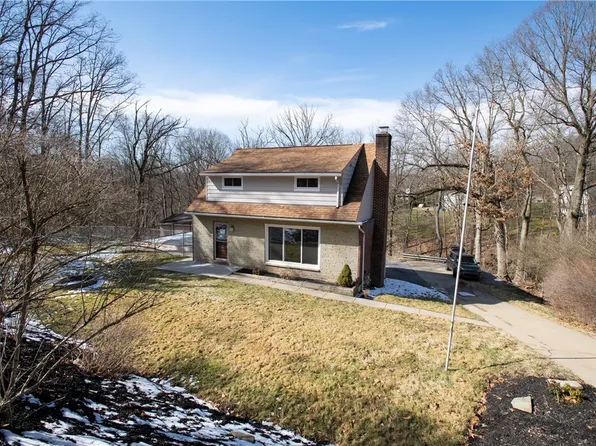 5097 Lakeview Dr, Gibsonia, PA 15044