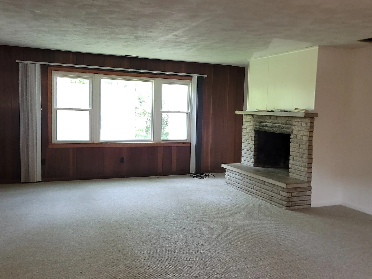 57 S Mill St — Photo 3