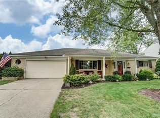 7113 Cranlyn Dr, Englewood, OH