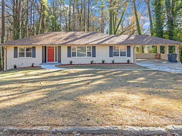 2418 Meadow Lark Dr, East Pt, GA 30344