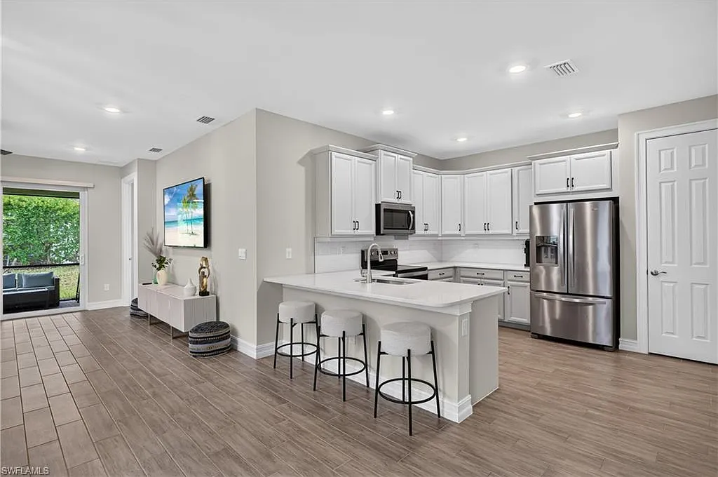 2 bed, 2.0 bath, 1503 sqft, $3,250 — Photo 1