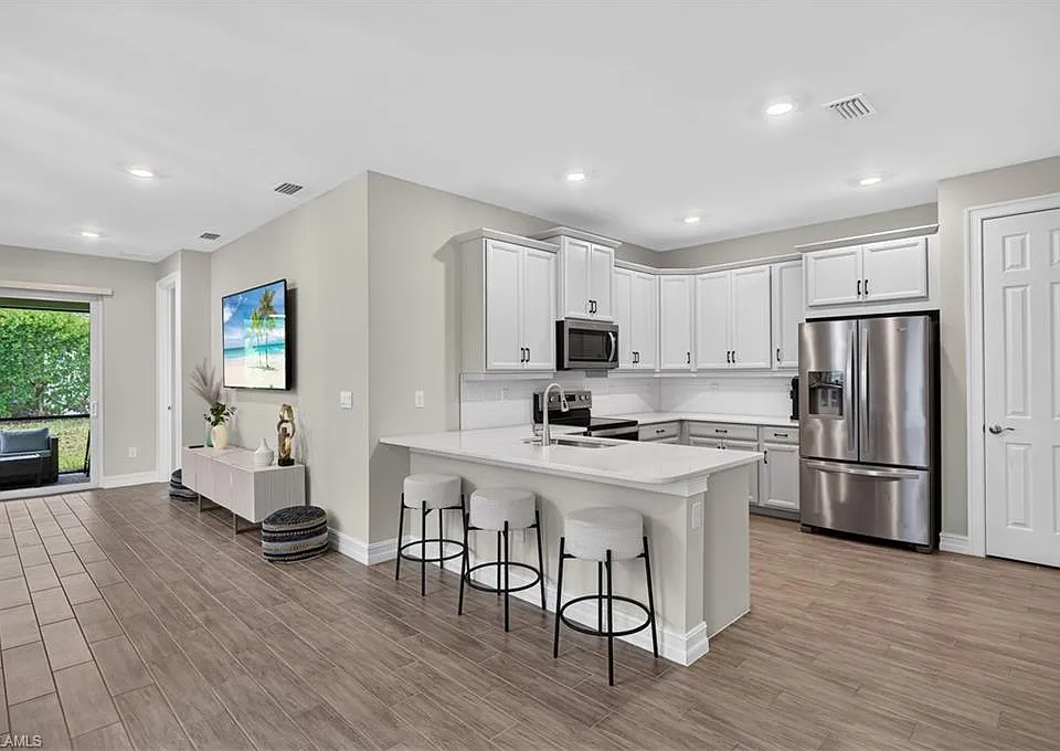 847 Enbrook Loop