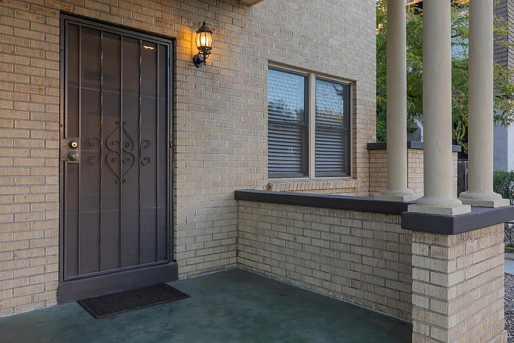 1 bed, 700 sqft, $1,250 — Photo 2