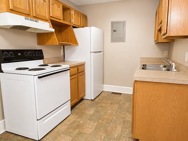 1228 S Brook St — Photo 3