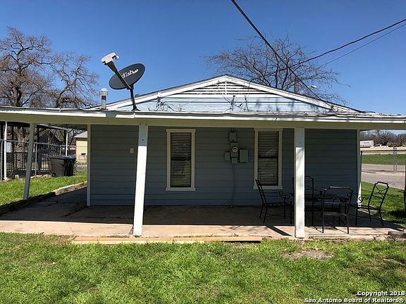 4th image of 1502 Edison Dr