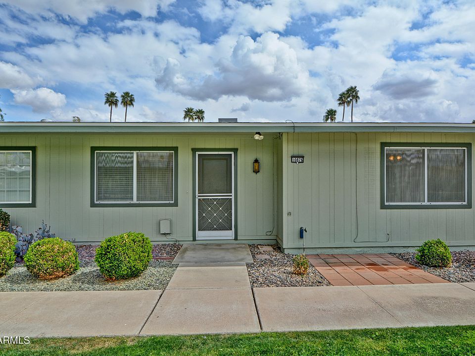 1st image of 10876 W Santa Fe Dr
