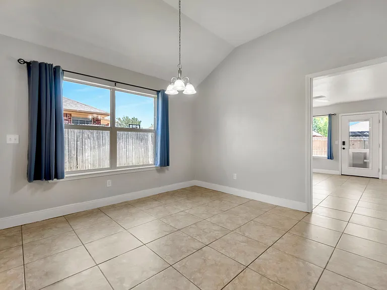 9315 Buccola Ave — Photo 8