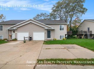 1135 W Leonard Ct NW, Grand Rapids, MI 49534