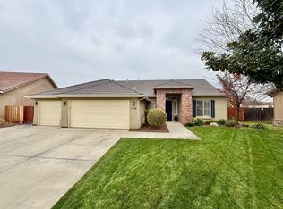 1520 W San Lucia Ln, Porterville, CA