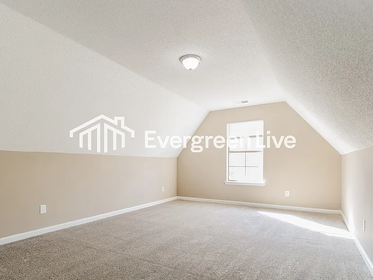 7942 Ivy Lake Ln — Photo 10