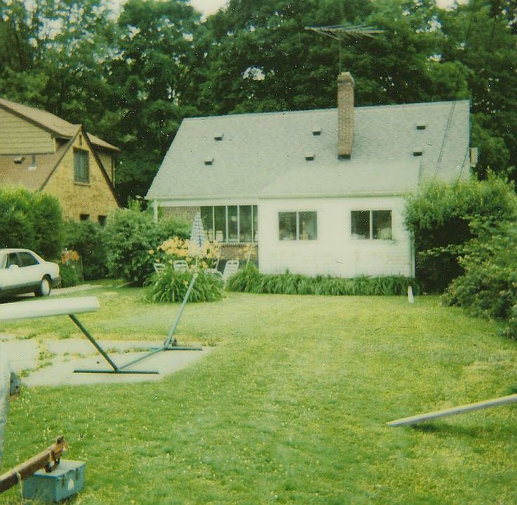 2nd image of 2345 Windemere Rd