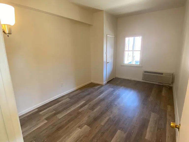 601 Manor St #603 — Photo 10