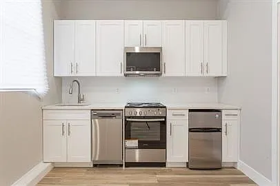2207 N Broad St — Photo 12