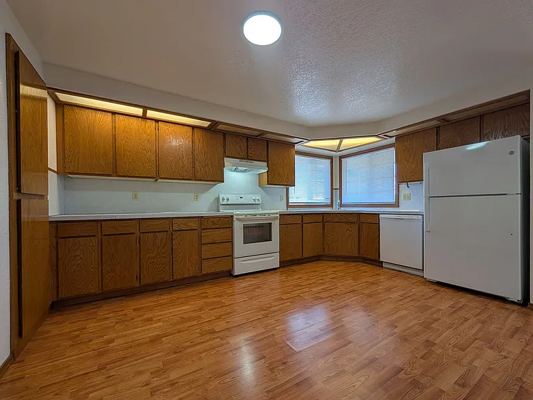 1201 R St #4 — Photo 7