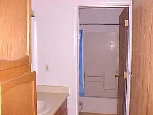721 Keenway Cir #B — Photo 8