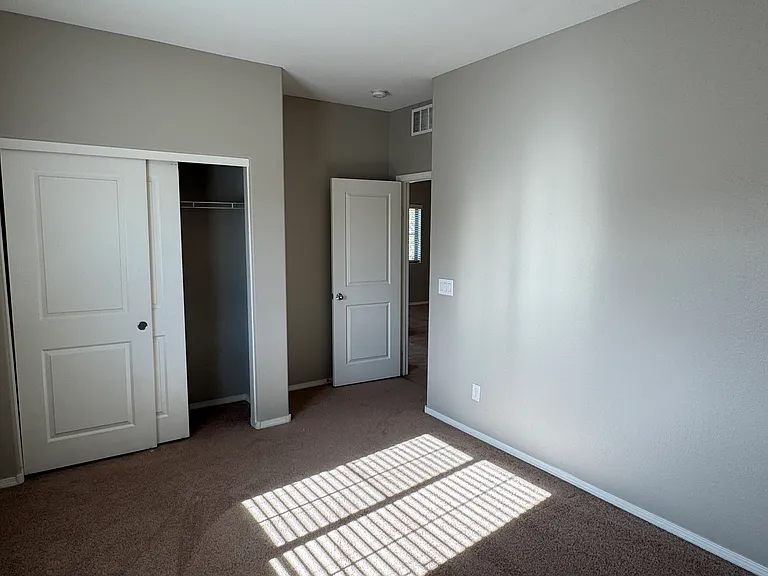 9386 Noble Sage Ave — Photo 31