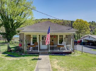 340 N Mohawk Dr, Erwin, TN 37650