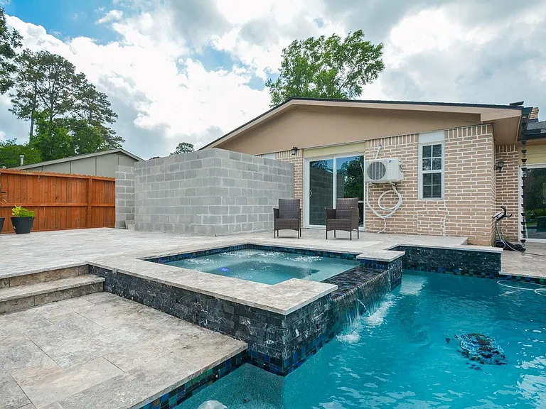 1402 Chestnut Ridge Rd — Photo 31