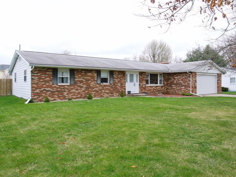 1st image of 733 Poplar Ln