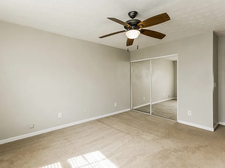 652 Windcroft Cir NW — Photo 8