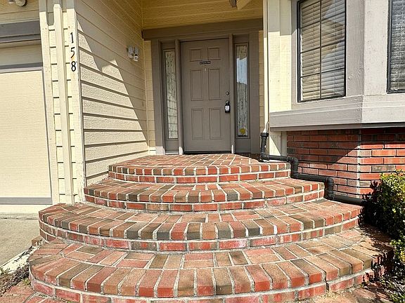 5th image of 158 San Simeon Pl