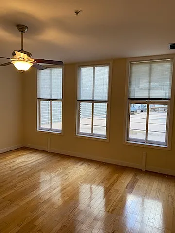 Twohy Apartments — Photo 16