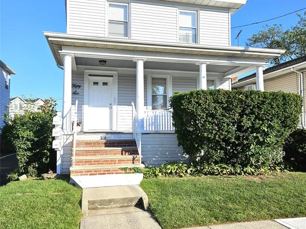 56 4th Ave APT 3, East Rockaway, NY 11518