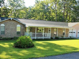 606 Meadow Creek Dr, Oneida, TN 37841