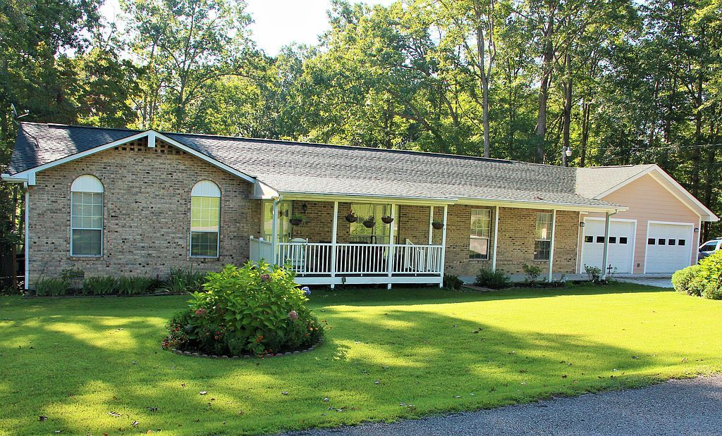 606 Meadow Creek Dr - Property Image