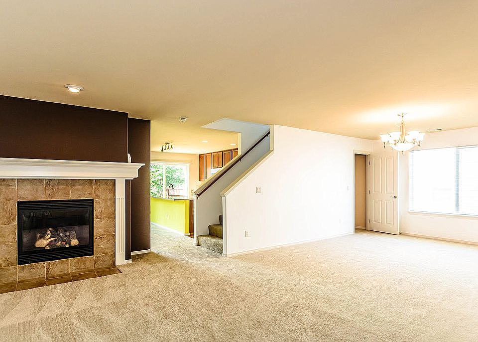 Exec Home - Fully Remodeled!