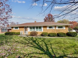 990 Whitestone Rd, Xenia, OH 45385