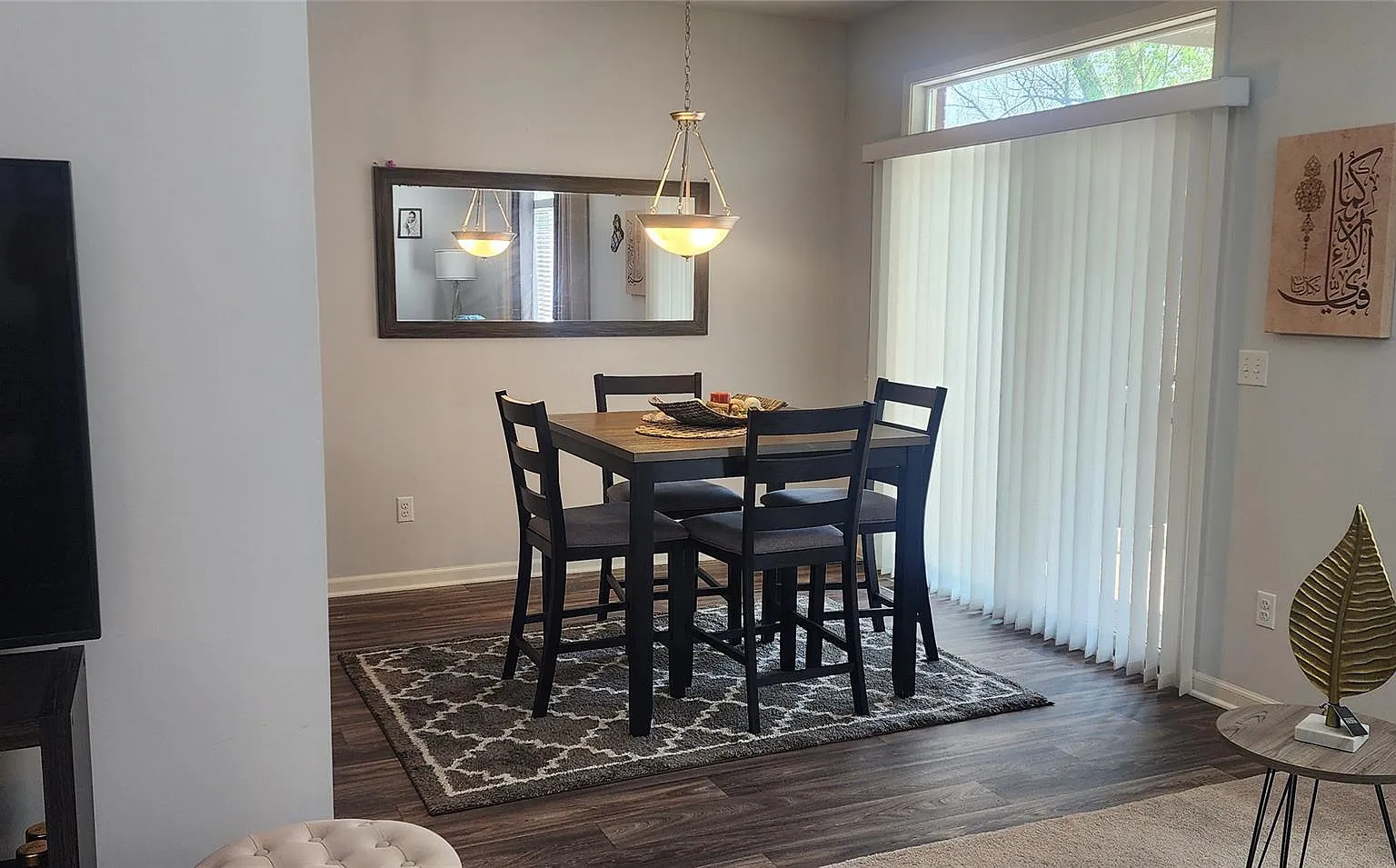 2 bed, 2.0 bath, 1393 sqft, $2,000 — Photo 4
