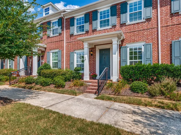 8732 Madrid St, North Richland Hills, TX 76180