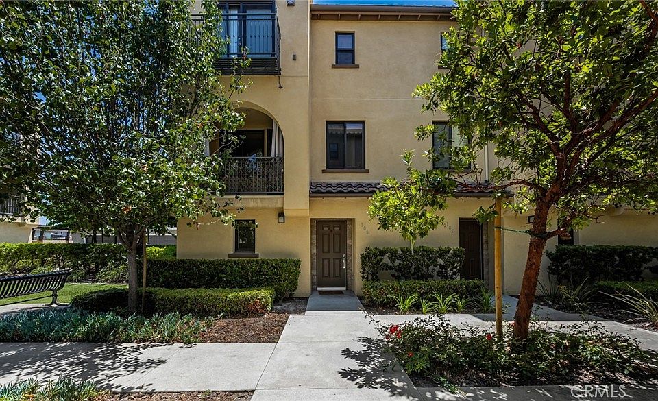 1st image of 817 S Anaheim Blvd Unit 106