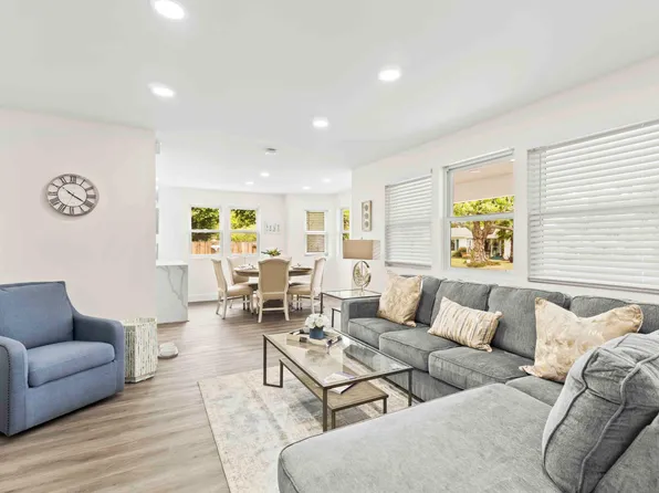 615 Clover Dr, Santa Rosa, CA 95401