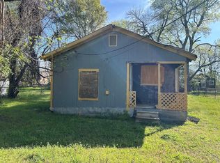 304 Callier St, Palestine, TX 75803