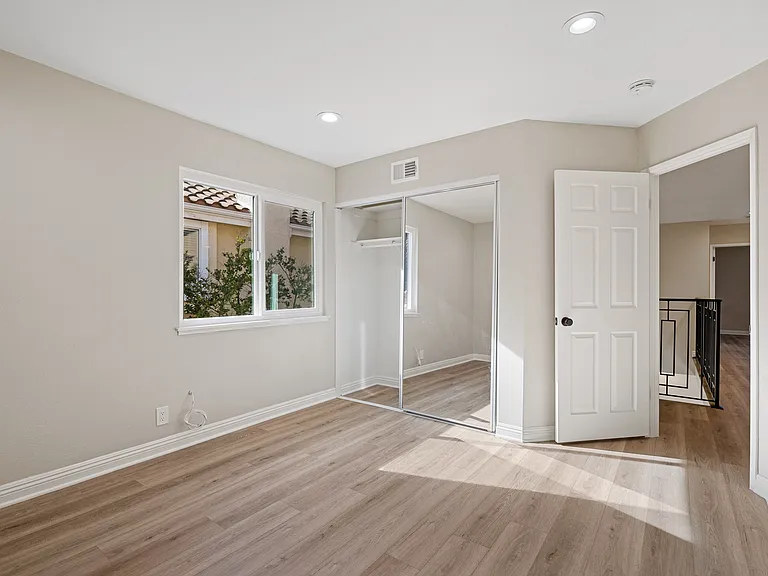 24675 Vista Cerritos — Photo 27