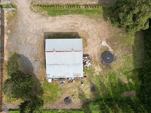 2nd image of 14243 SW Hillsboro Hwy