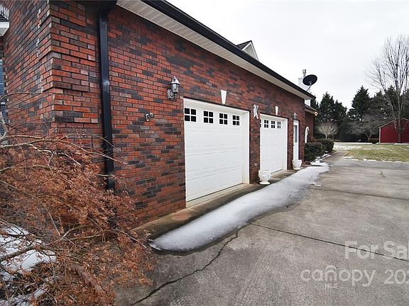 4th image of 1907 Cordia Cir