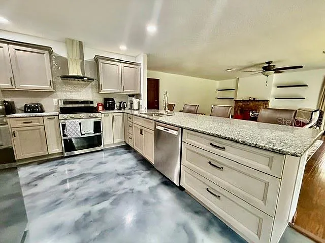543 Princewood Dr — Photo 16