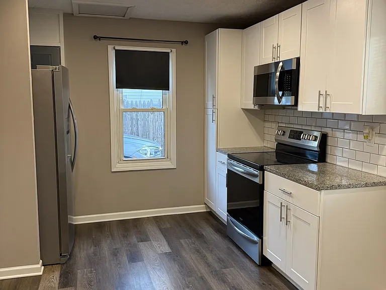 3551 Paxton Dr — Photo 4