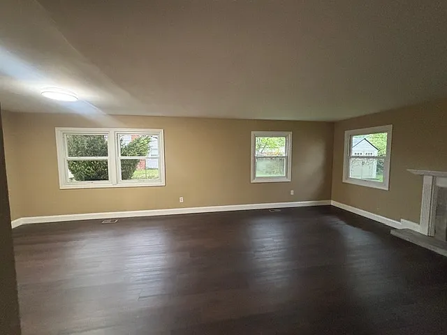 80 Elderberry Ln — Photo 4