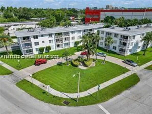 1600 NE 114th St APT 211, Miami, FL 33181