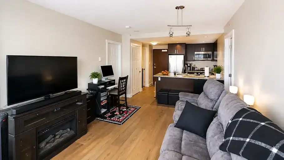 2 bed, 2.0 bath, 960 sqft, $2,700 — Photo 3
