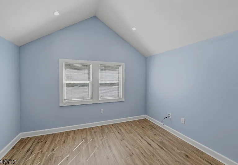 161 Broughton Ave #2 — Photo 12
