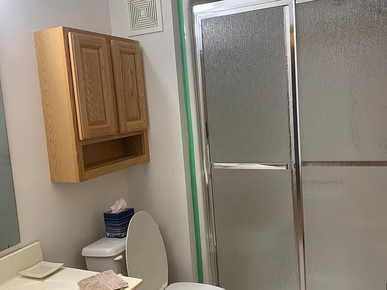 18 Karwick Glen Dr #18 — Photo 7