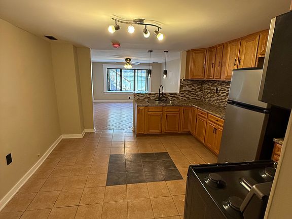 2nd image of 2215 W Cullerton St #1